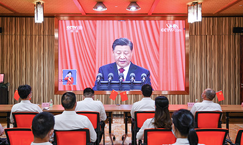 “勠力同心，，，，，，，， 勇毅前行”  <br>全体党员集中收看二十大开幕盛况